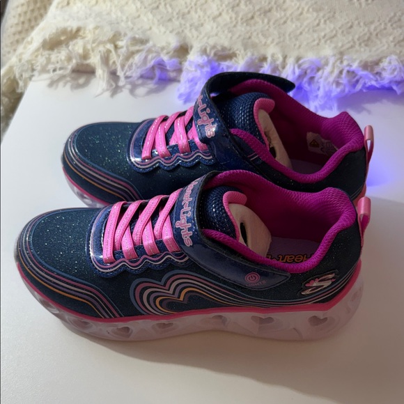 Skechers Heart Lights - Navy and Pink Sneakers - Picture 6 of 15
